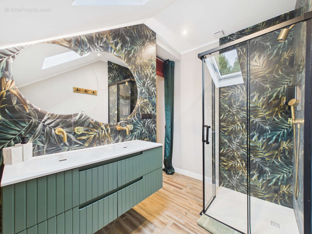 Appartement à AIX-LES-BAINS