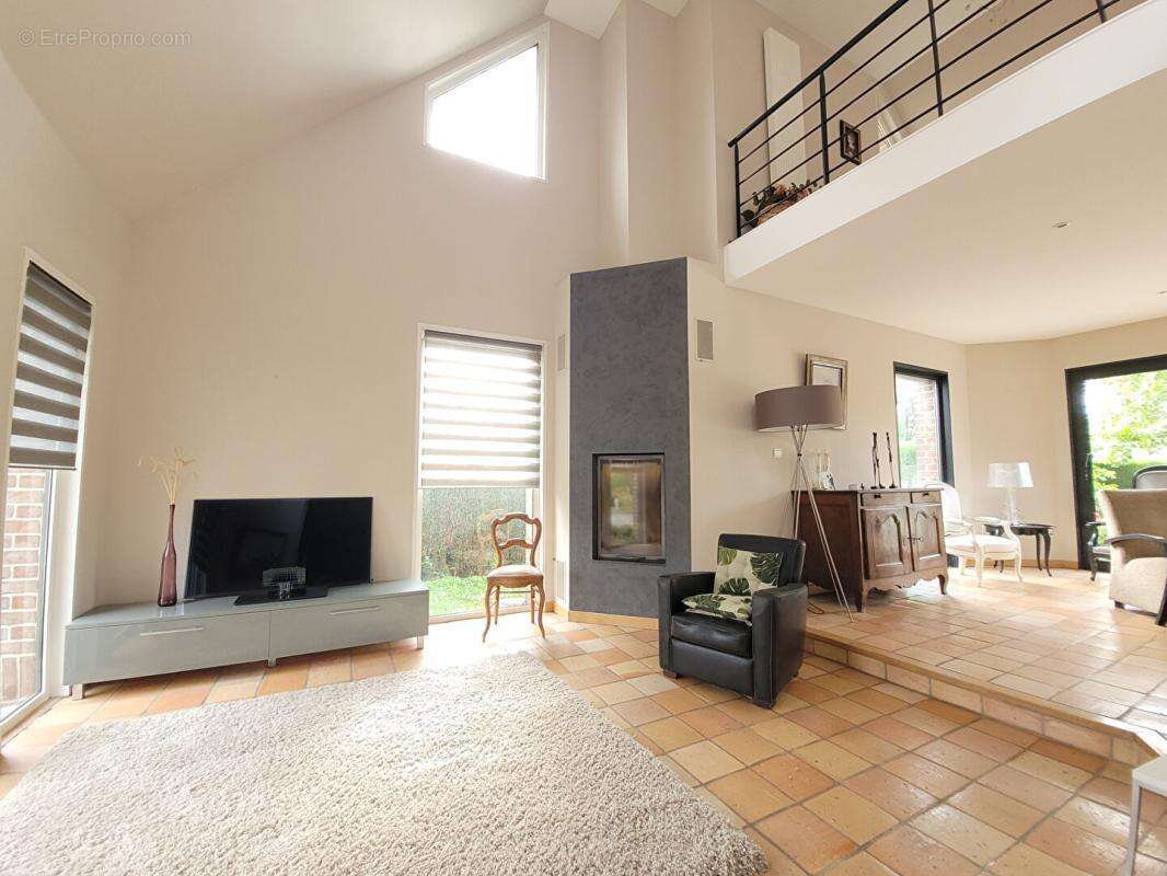 Maison à NOMAIN