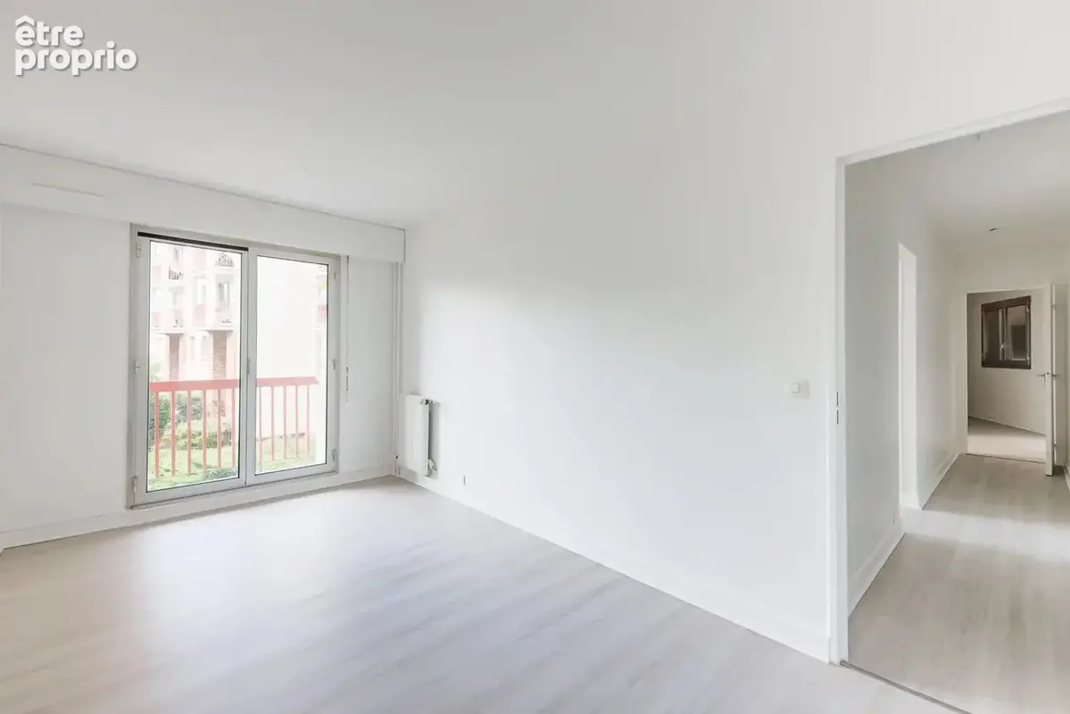 Paris 10e – Canal Saint-Martin / Quai de Jemmapes – 3 pièces de 73 m² avec balcon et parking - photo 3