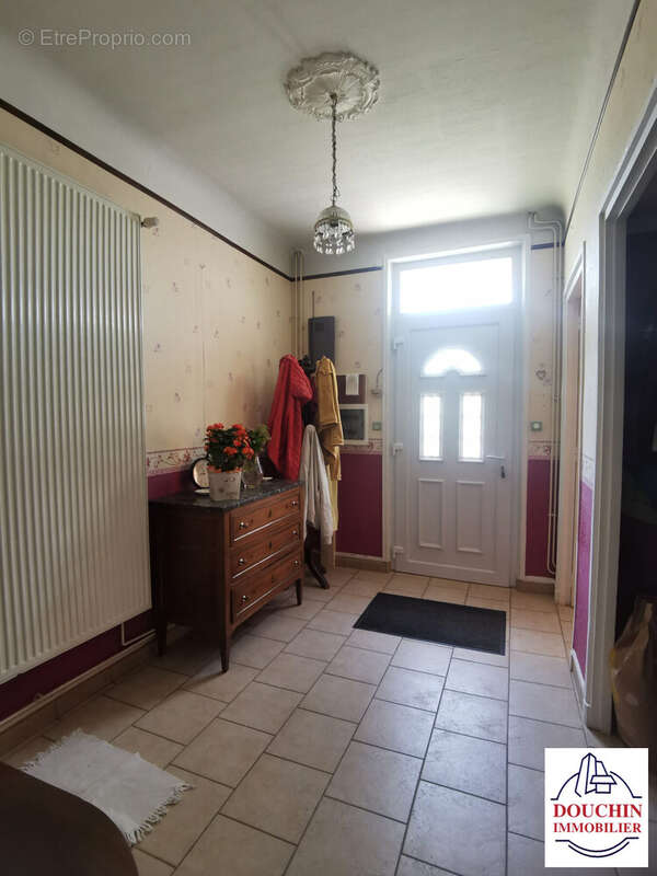 Maison 109 m² à Abbeville  - photo 5