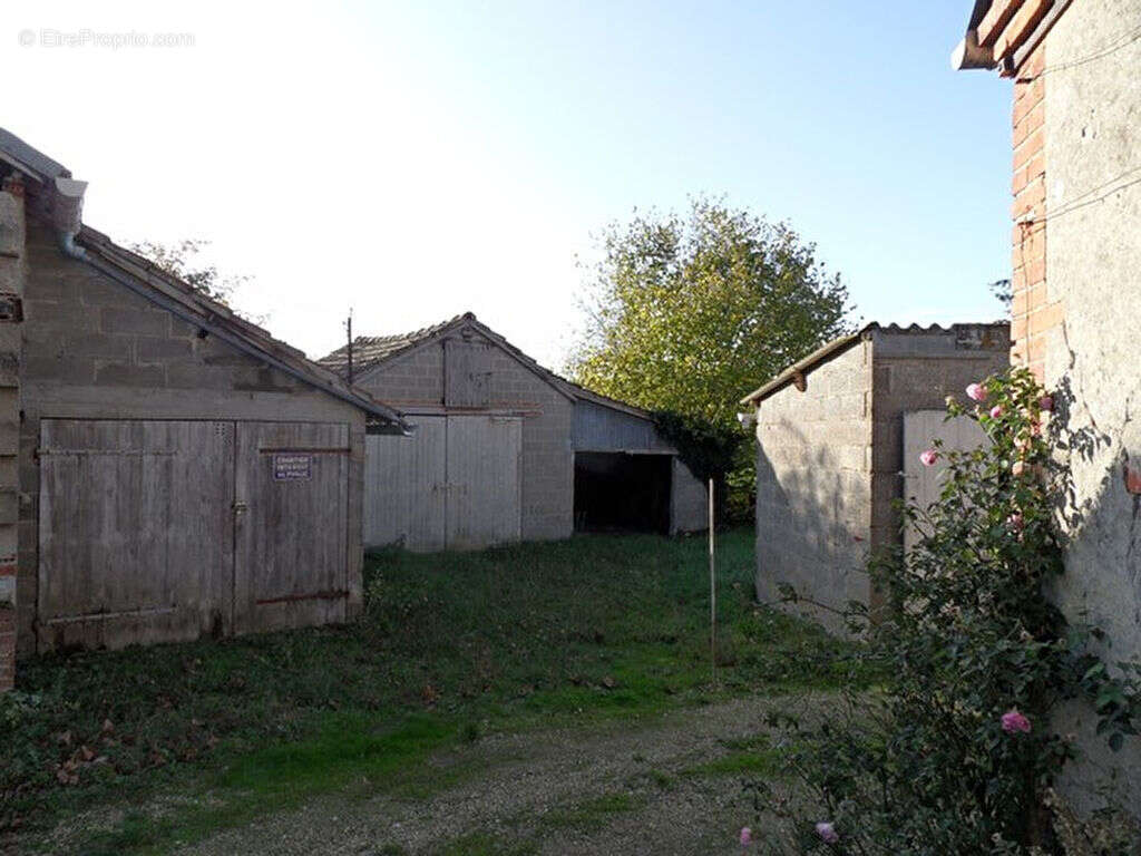 Maison à LION-EN-SULLIAS