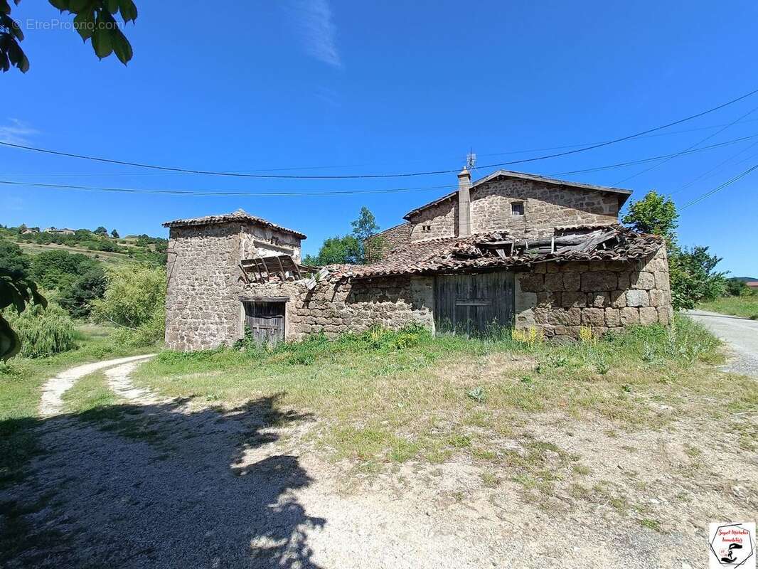 Maison 63 m² à Saint-Felicien  - photo 2