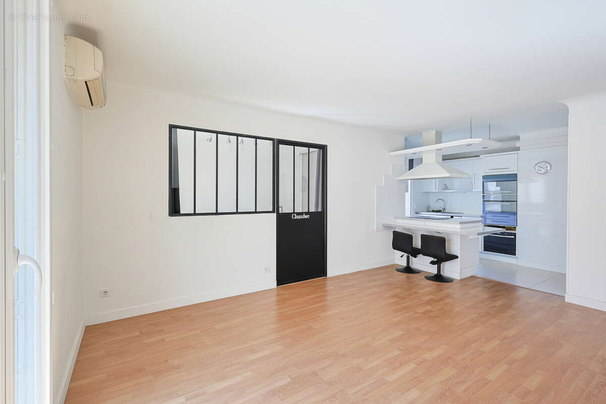 Appartement à MARSEILLE-13E