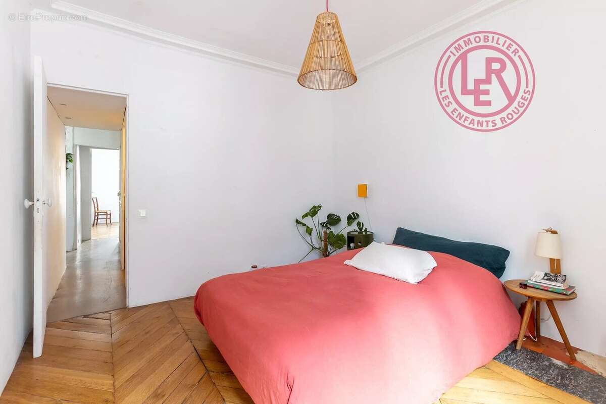 Appartement à PARIS-10E