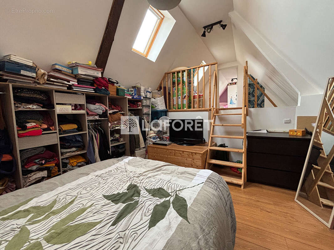 Maison à RAIMBEAUCOURT