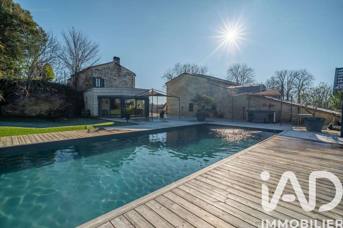 Photo 2 - Maison à PRIGNAC-ET-MARCAMPS