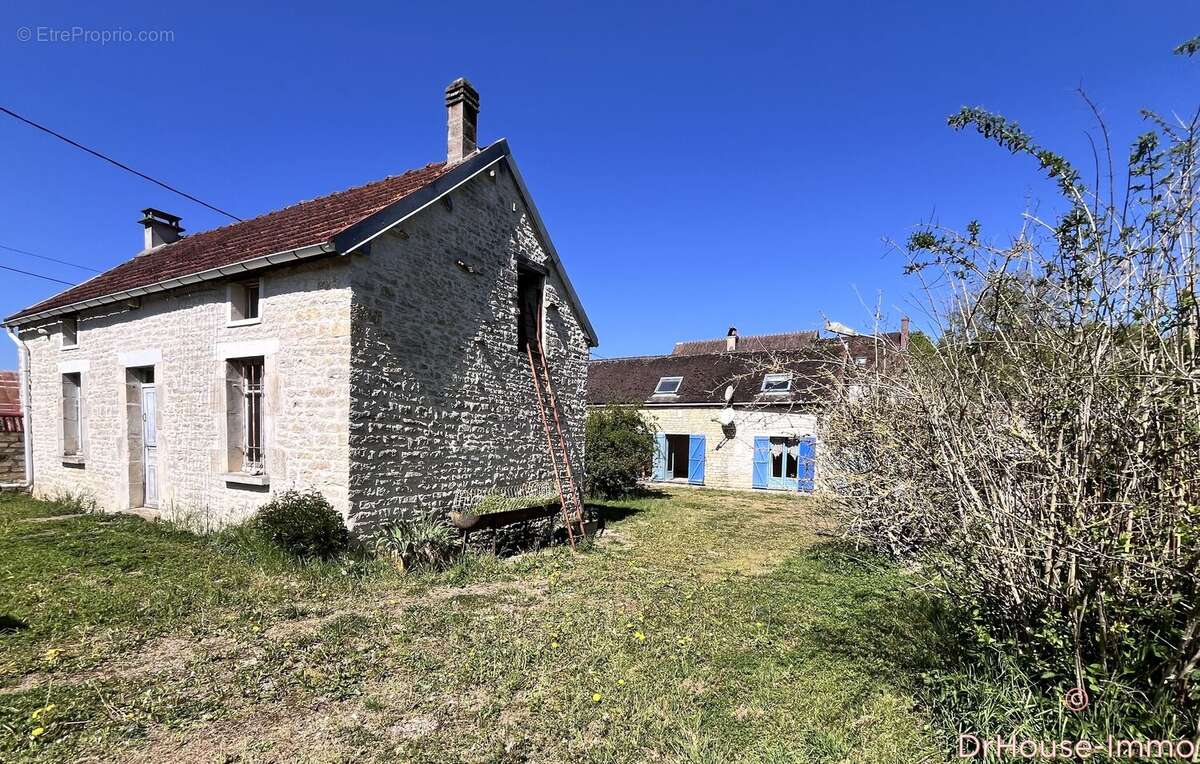 Maison à THOREY
