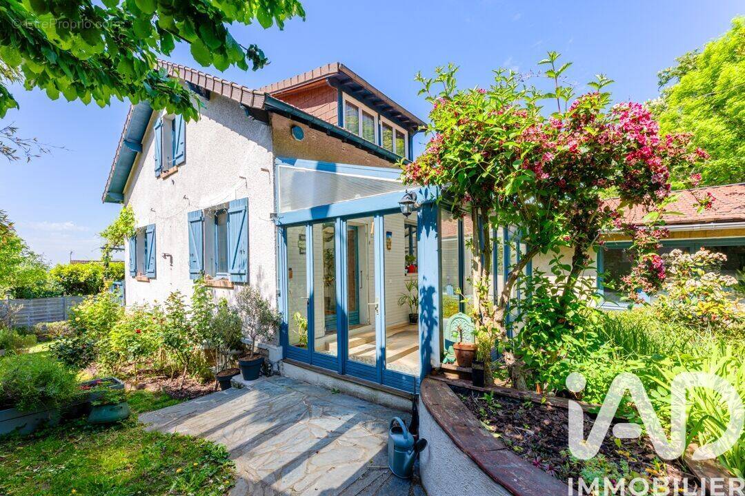 Photo 1 - Maison à MONTIGNY-LES-CORMEILLES