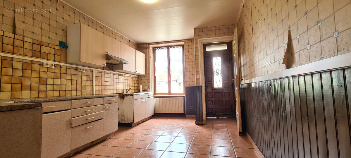 Maison à LINY-DEVANT-DUN