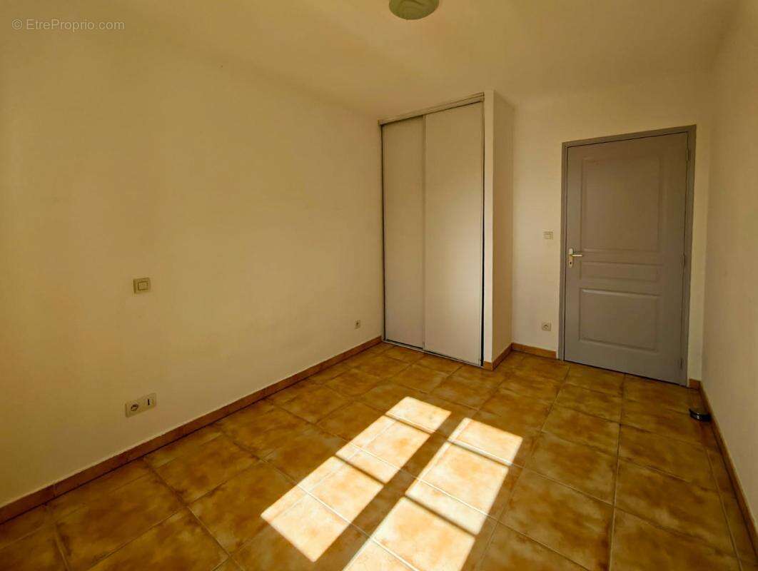 Villa T4 avec piscine et garage - photo 4
