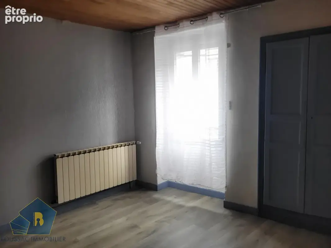 Immeuble de rapport   local commercial + appartement - photo 11