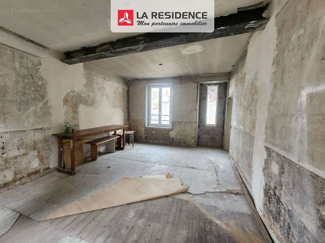 Maison à MONTIGNY-LES-CORMEILLES