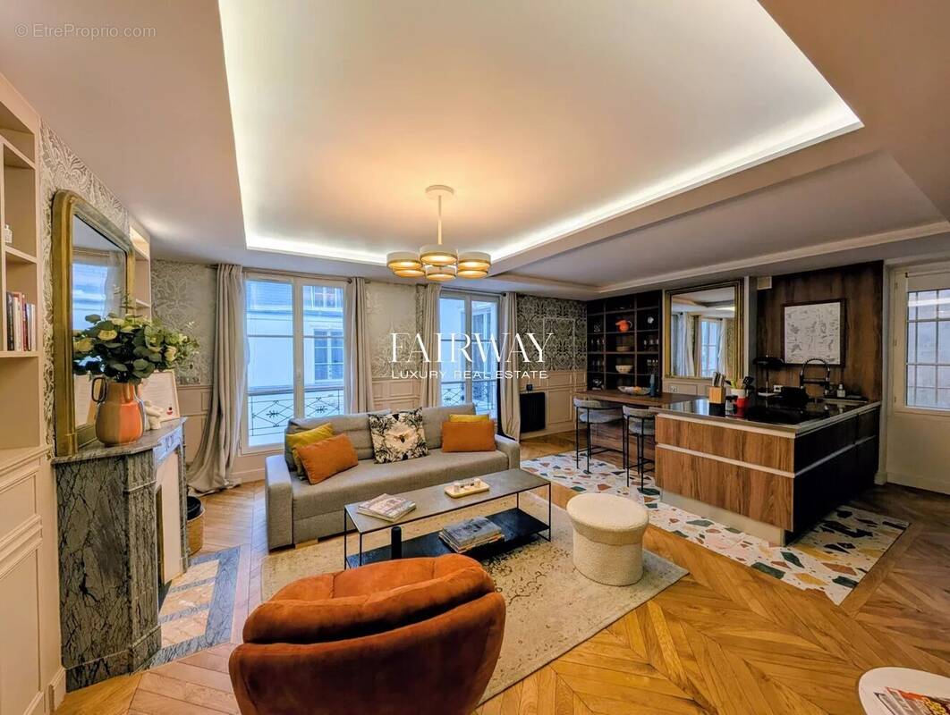 Appartement à PARIS-8E