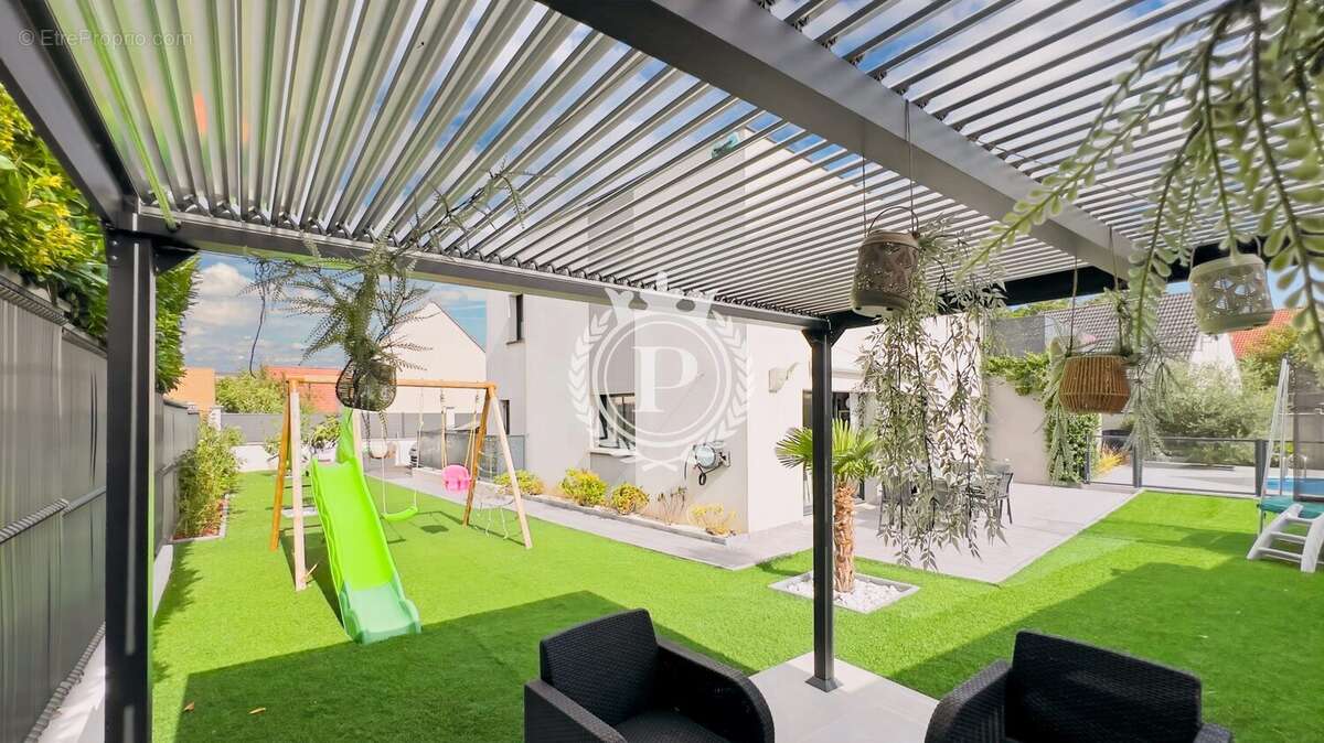 Maison à MONTIGNY-LES-CORMEILLES