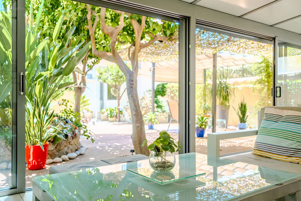Maison à HYERES