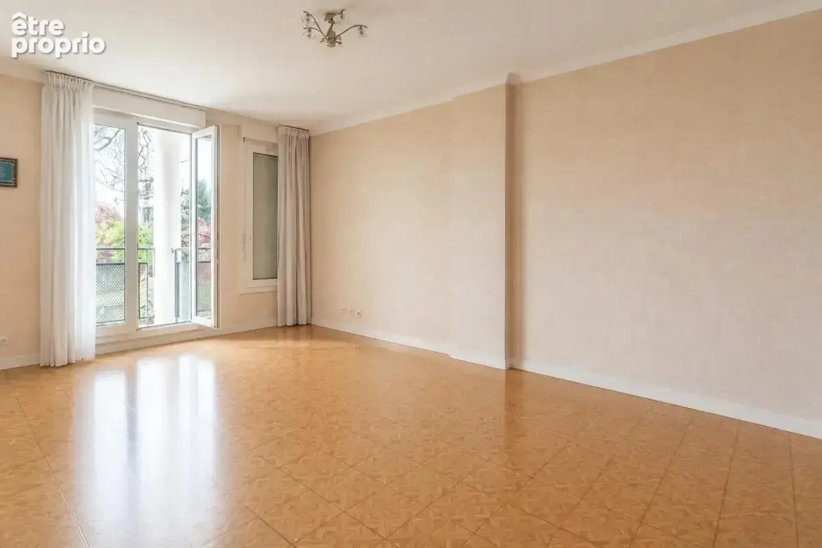 Appartement traversant 78 m² avec box à Argenteuil - photo 2