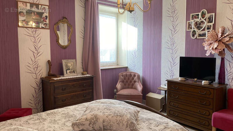 Immeuble à vendre ANNAY LA COTE (89)- Un Ensemble de 5 appartements loués-Jardin - photo 7