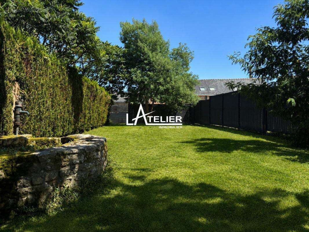 Maison en pierre – 5 chambres – jardin – grand garage - photo 2