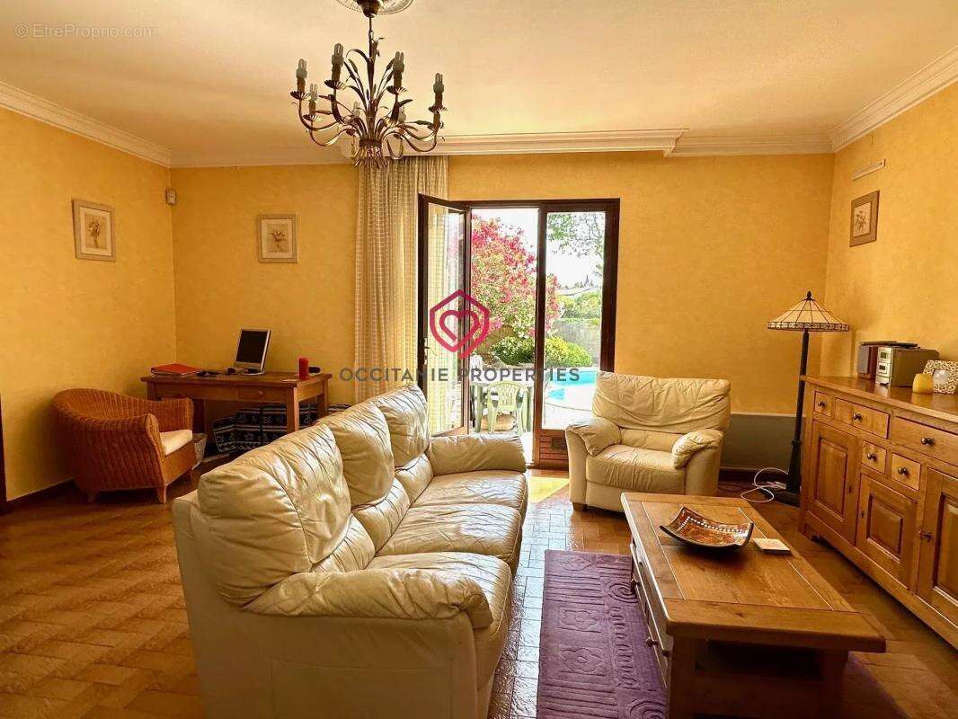 Jolie villa Provencale a rafraichir: 4 chambres, double garage, jardin et piscine – à 5 min du centre de Carcassonne - photo 2