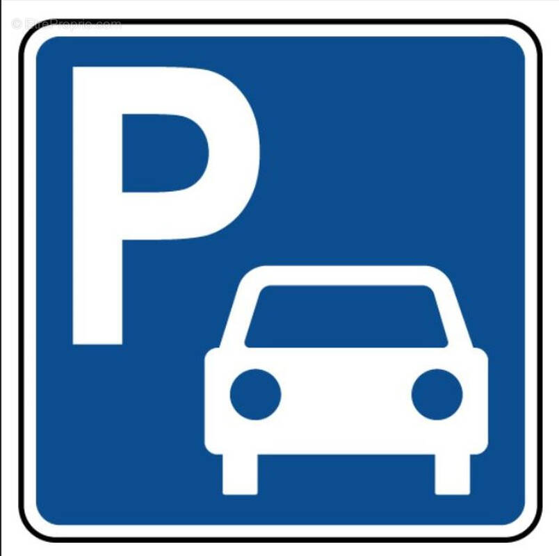 Parking à PARIS-15E