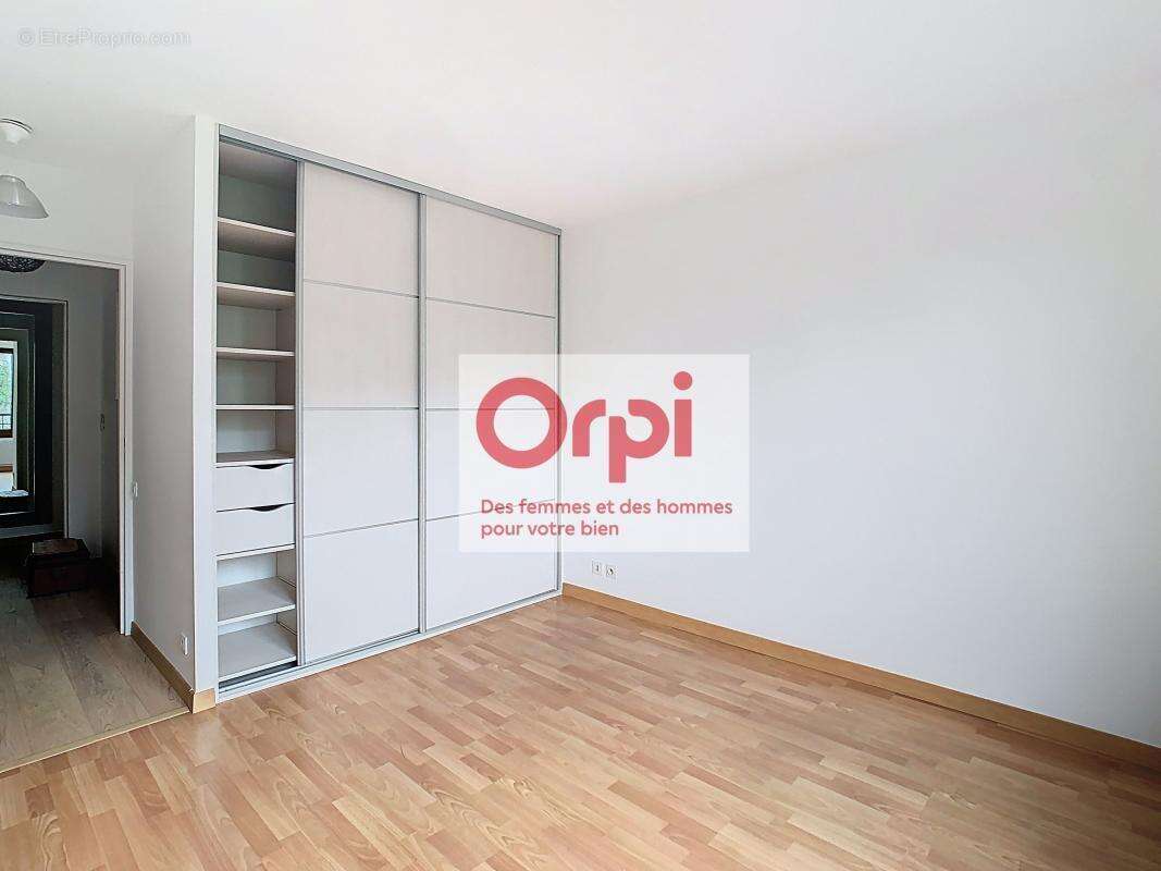 Appartement à ISSY-LES-MOULINEAUX