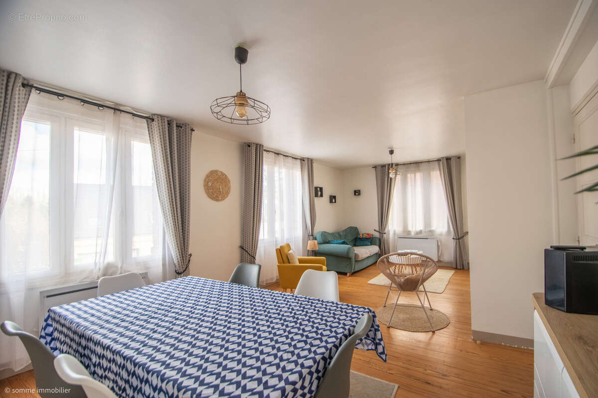 Commerce à AILLY-SUR-SOMME