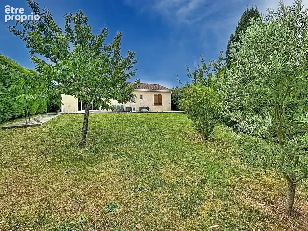 Photo 1 - Maison à ISSEL