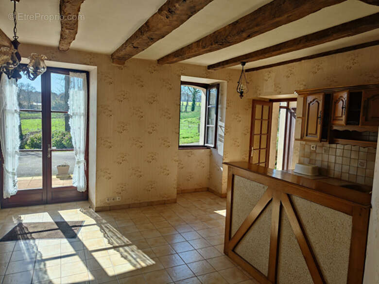 Maison à LA BAUSSAINE