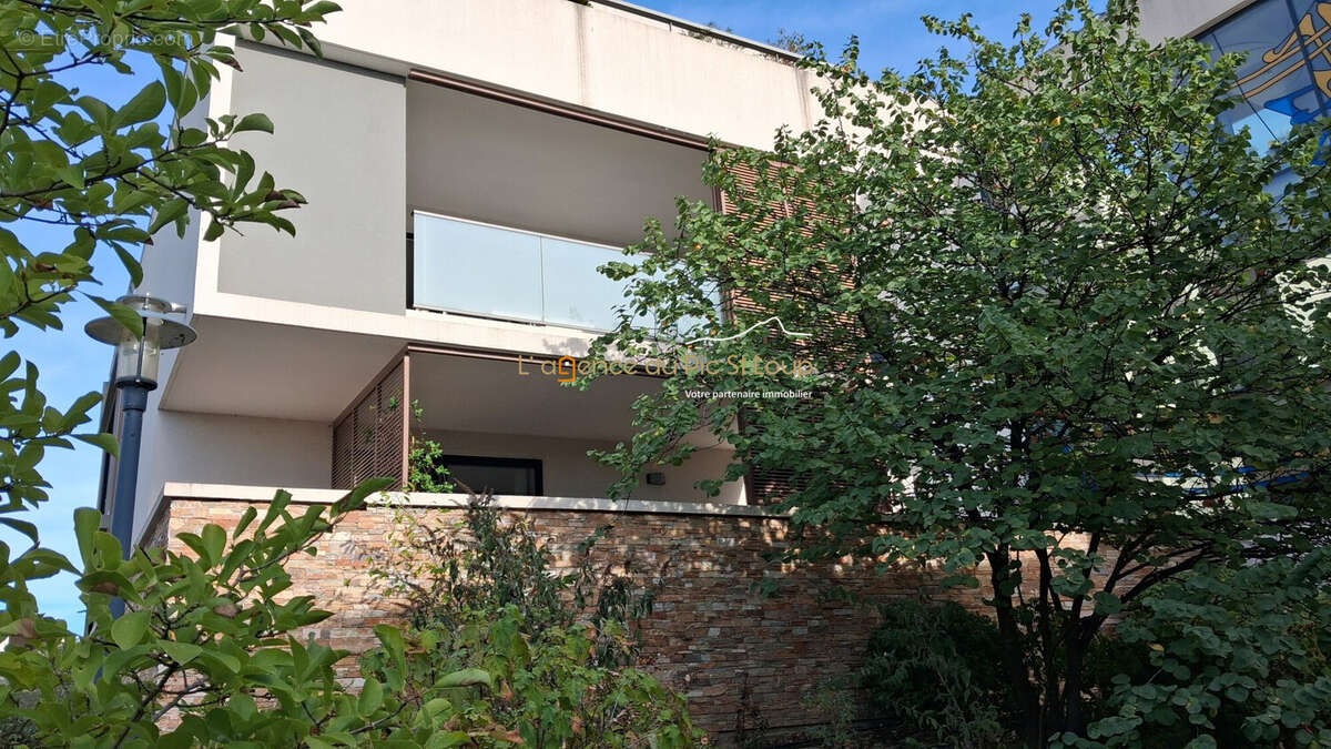 Appartement à LE CRES