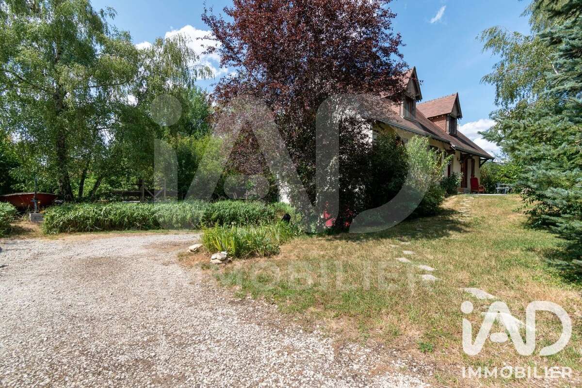 Maison 163 m² à Saint-Sulpice-De-Pommeray  - photo 2