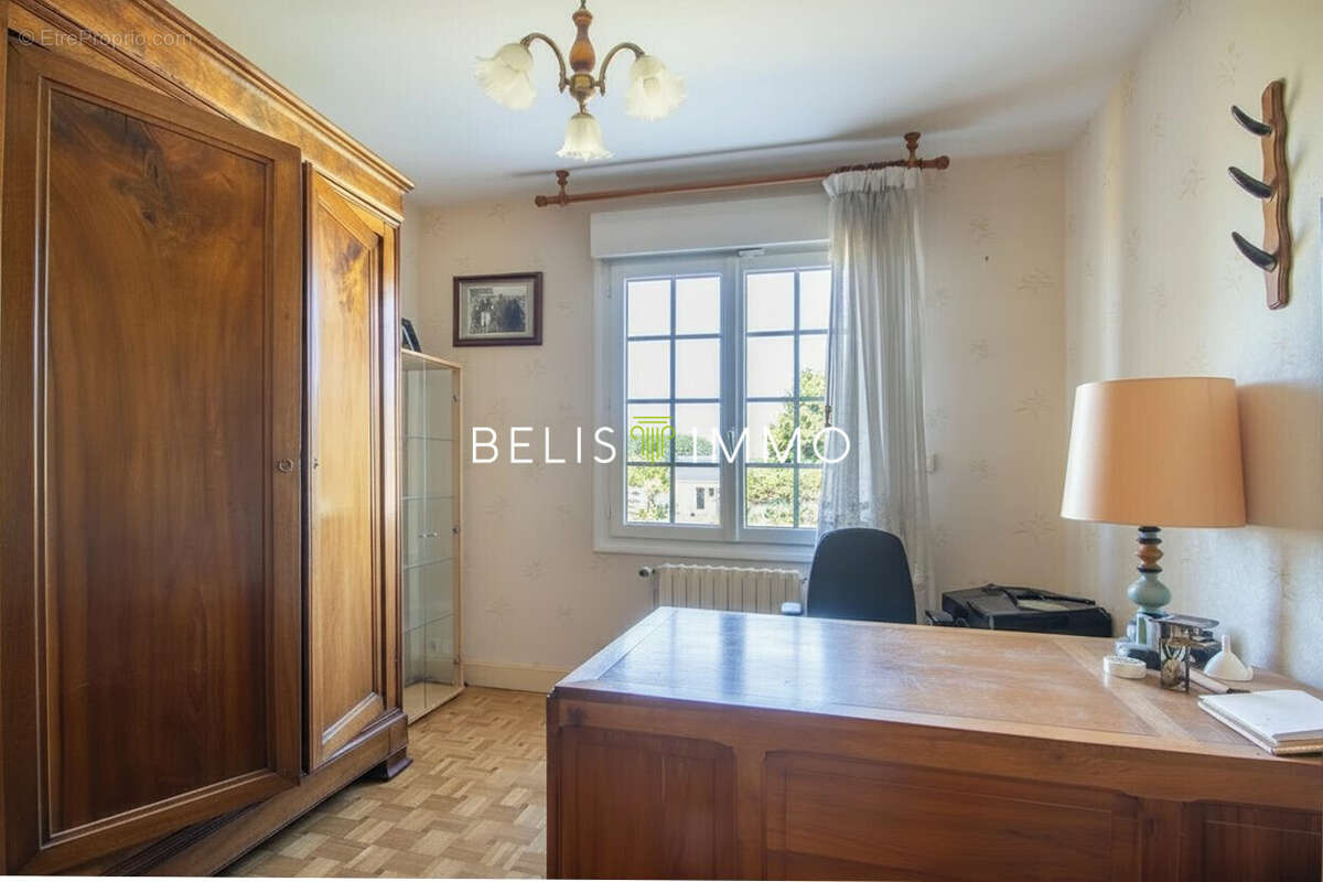Maison à MONTLOUIS-SUR-LOIRE