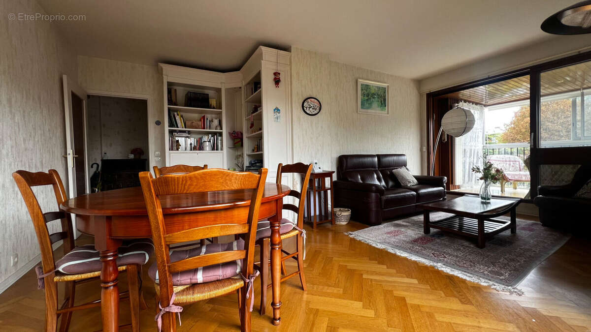 Appartement à LE CHESNAY