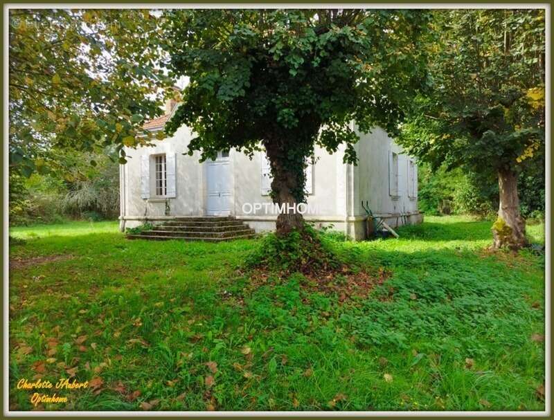 Maison à SAINT-AULAYE