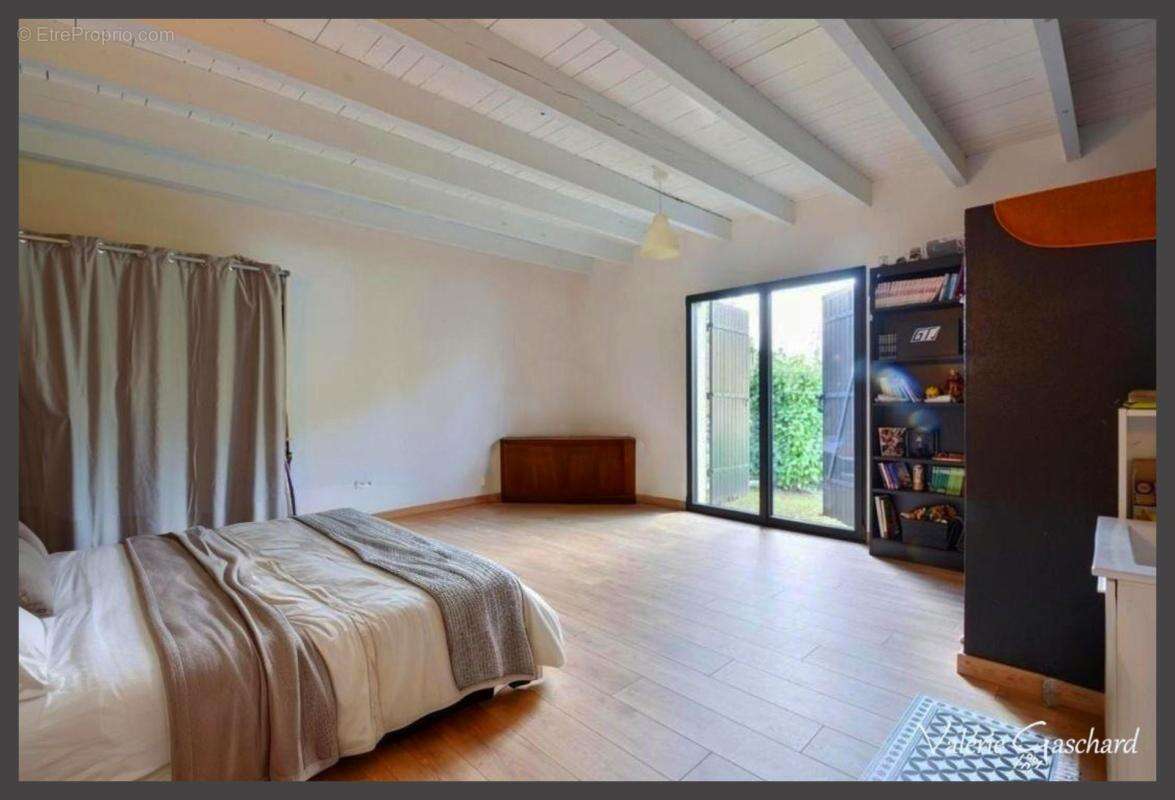 Montcaret – Belle maison en pierre de 250 m² en pleine campagne – Idéale projet familial ou activité touristique ou de bien être - photo 27