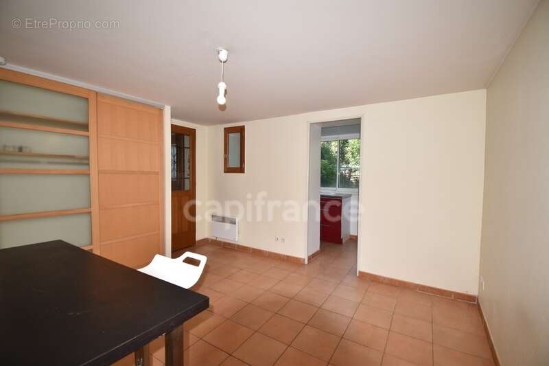 Maison à BURES-SUR-YVETTE