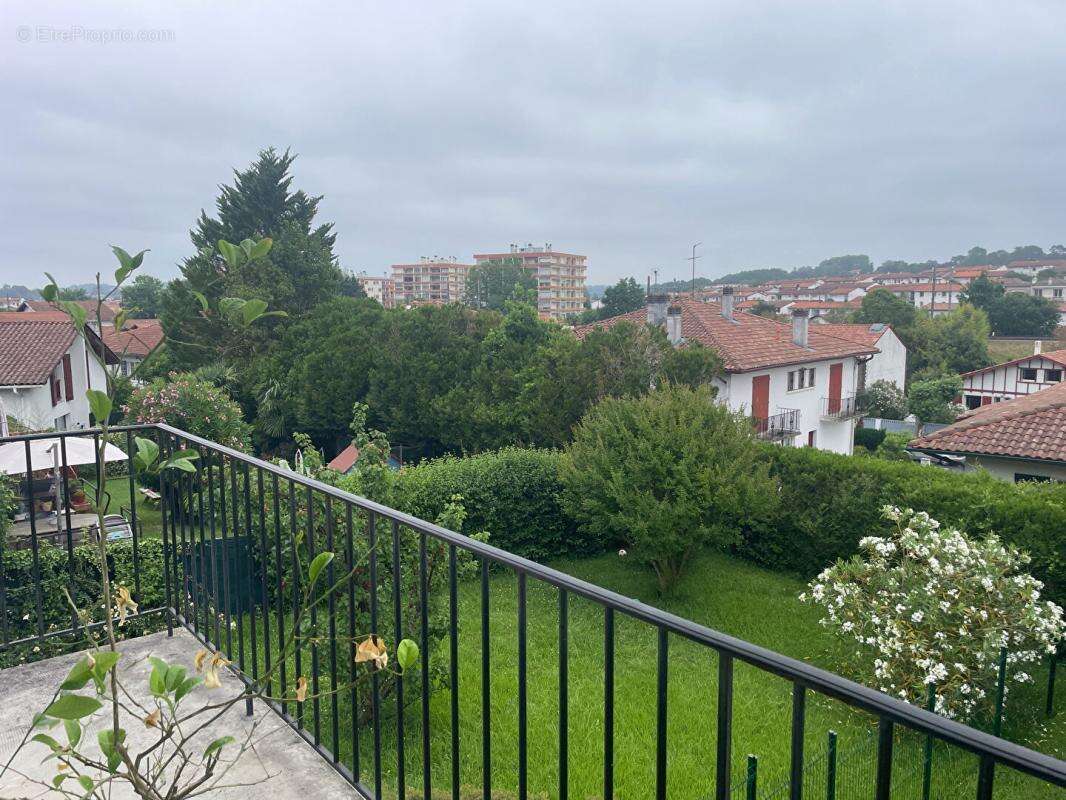 Appartement à CIBOURE