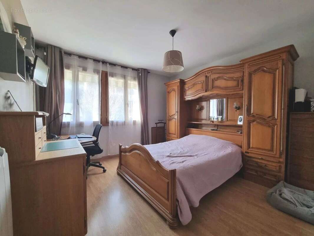 Maison à BEYNES