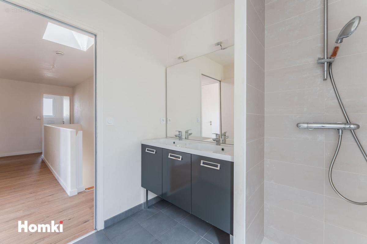 Maison à LES SORINIERES