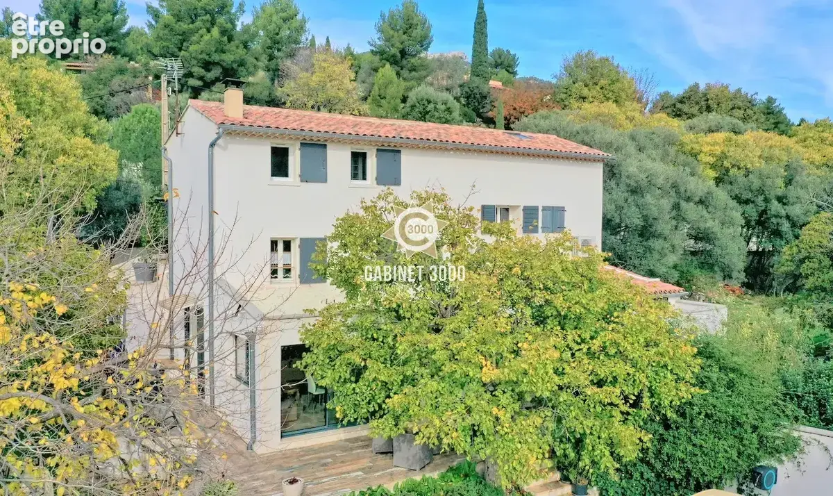 TOULON - Collet Saint-Pierre - Maison T7 - Piscine - Vue mer - photo 19