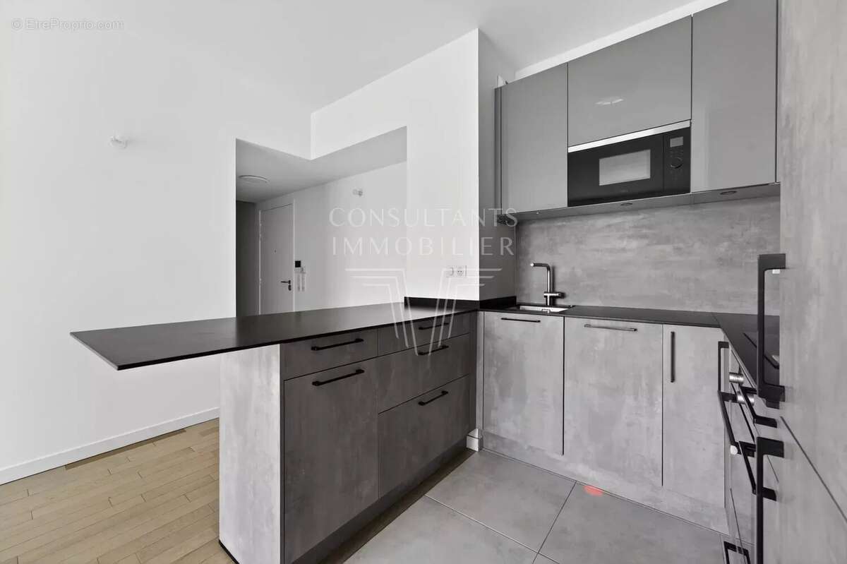Appartement à LEVALLOIS-PERRET
