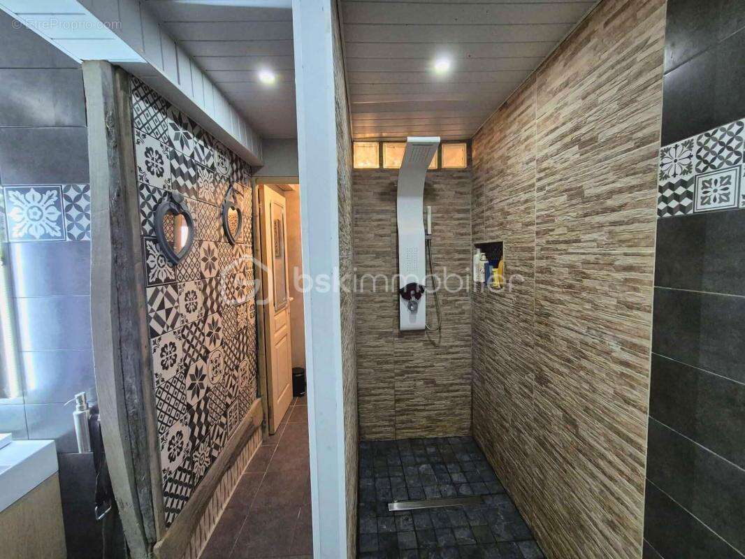 Longère rénovée clé en main – 170 m² – 4 100 m² de terrain – Citerne – Idéale grande famille / gîte / maison d’hôtes – 235 000 € - photo 8