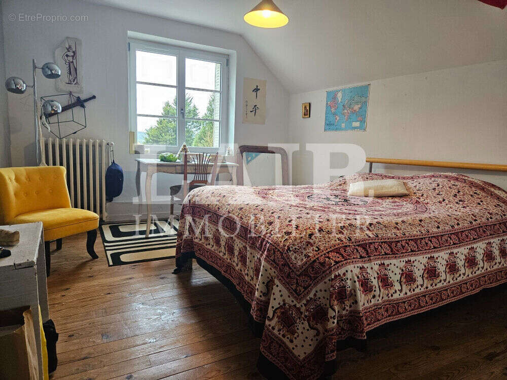 Maison à FRESNAY-SUR-SARTHE