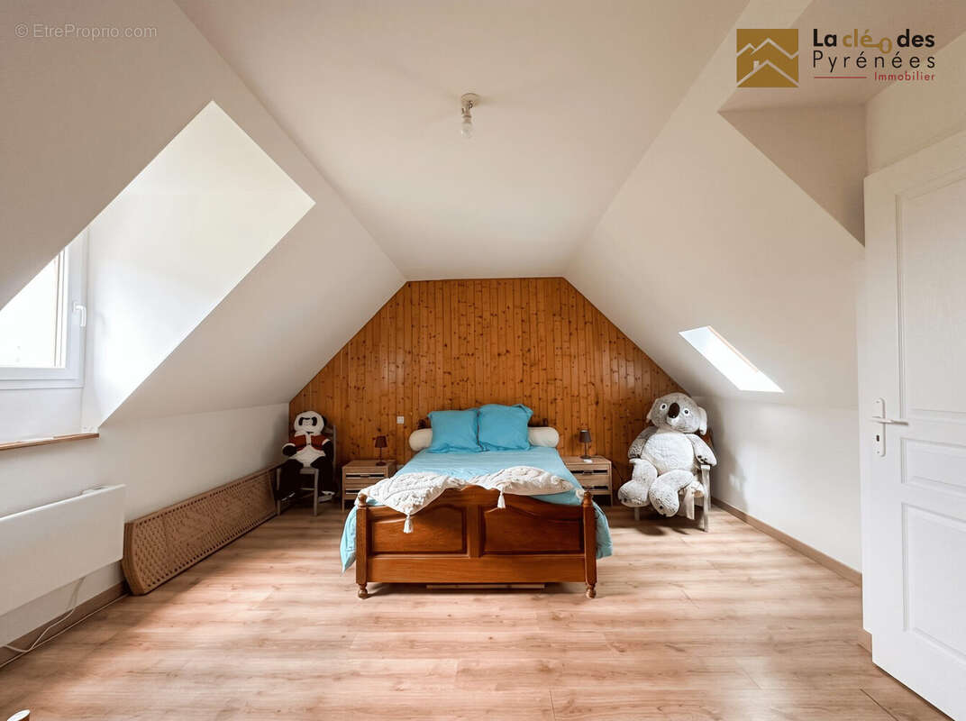 Maison 140 m² à Loudervielle  - photo 9