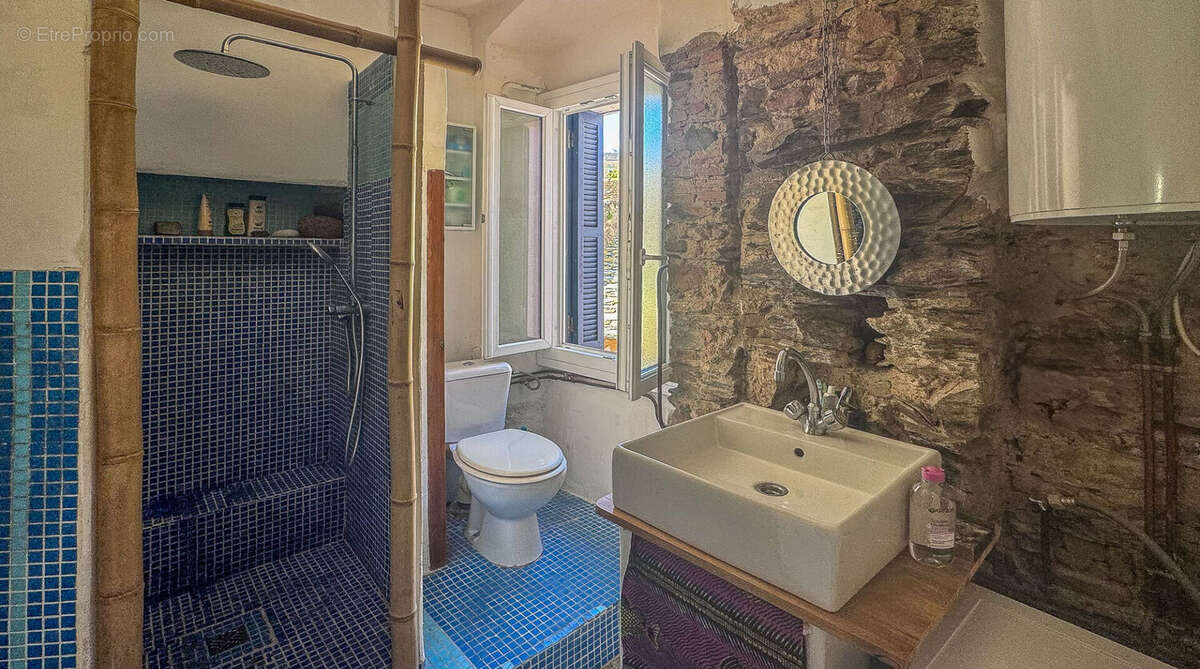 BASTIA  - APPARTEMENT - T3 - 85m² surface au sol avec vue mer - photo 4