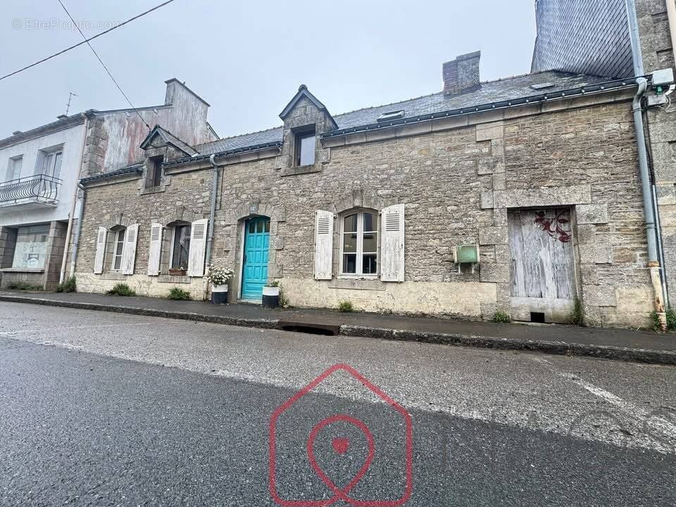 Maison à SEGLIEN