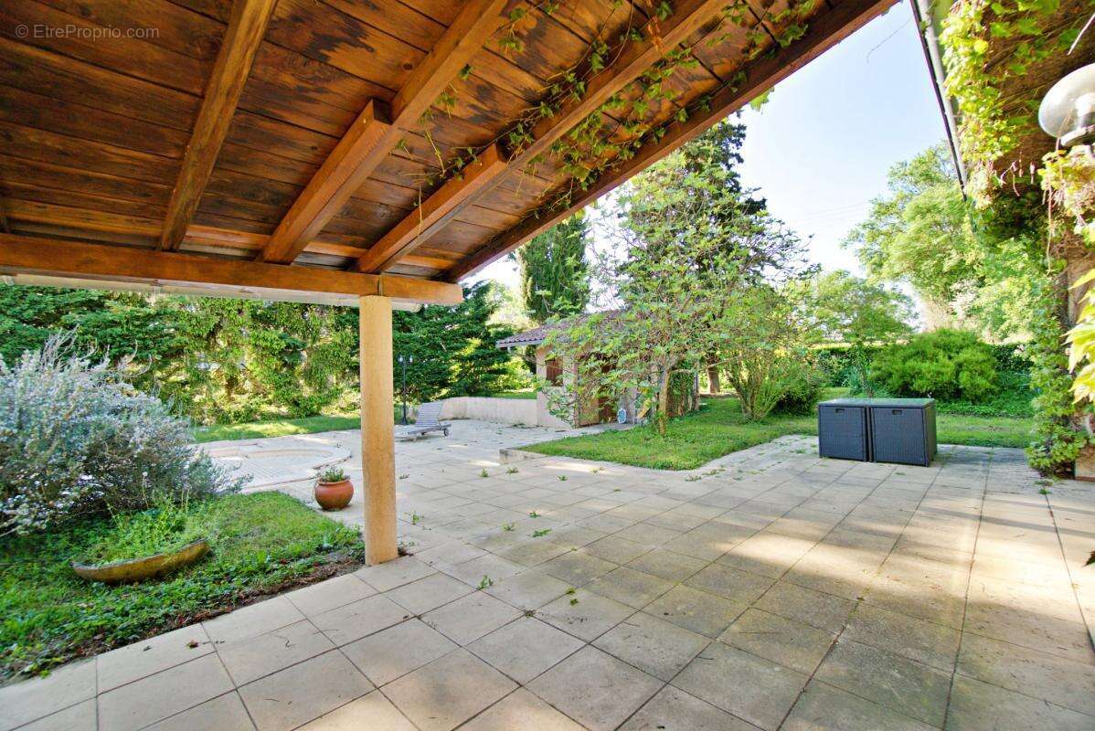 Maison à MESSIMY-SUR-SAONE