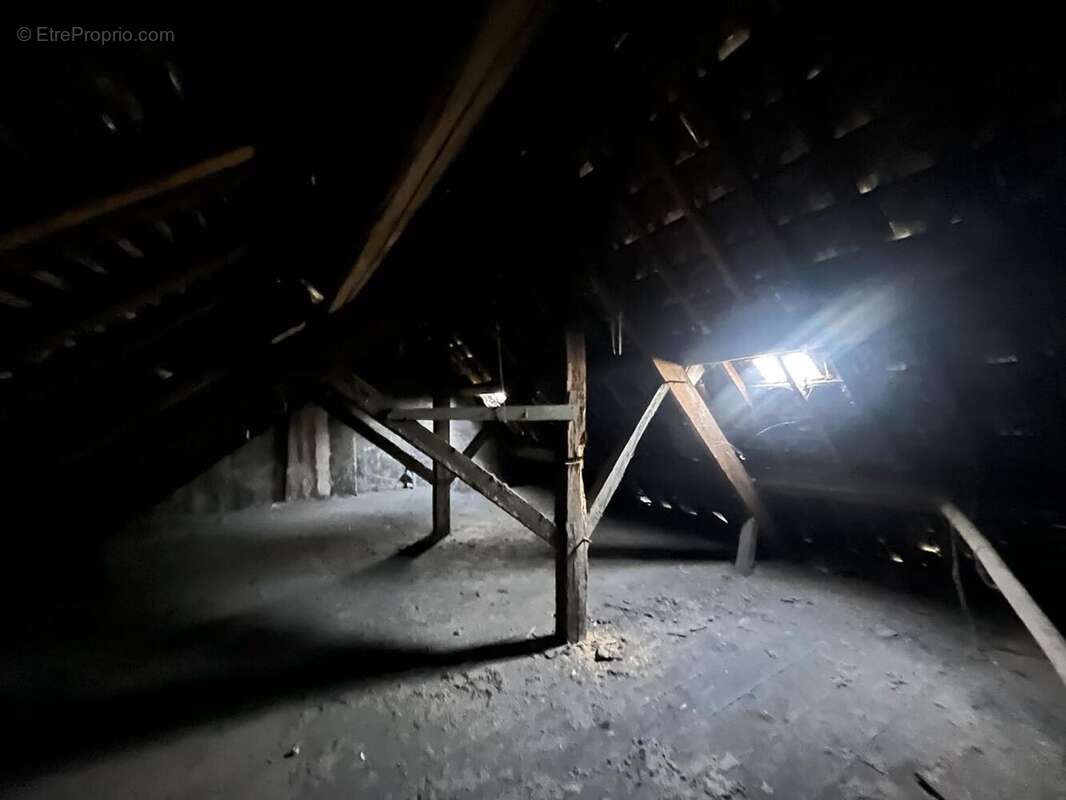 Appartement à LA CHARMEE