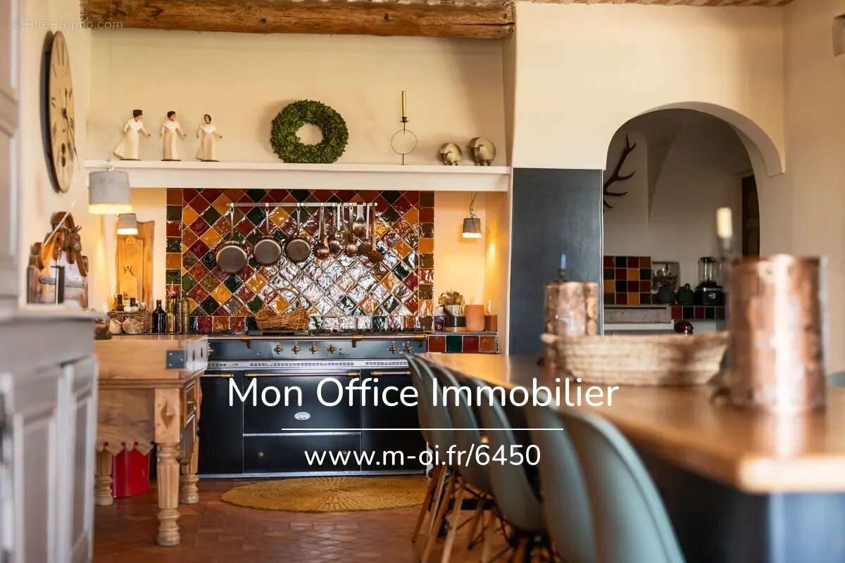 Maison à LE THOLONET
