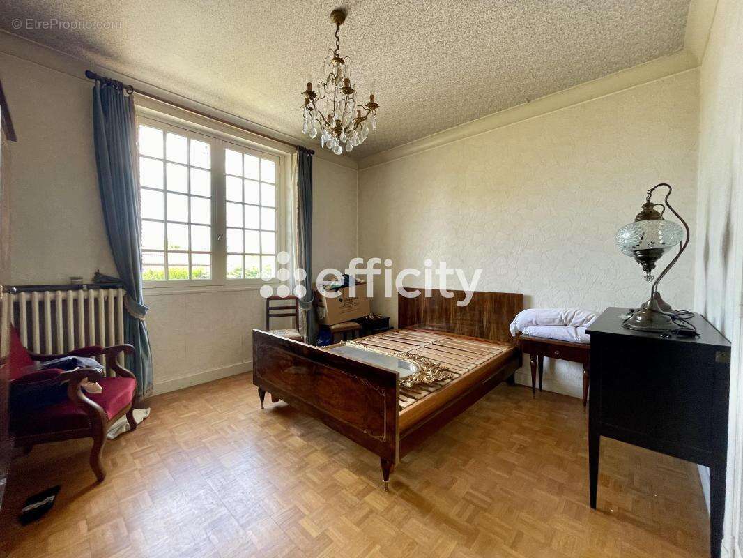 Maison 108 m² à Saint-Juery  - photo 7