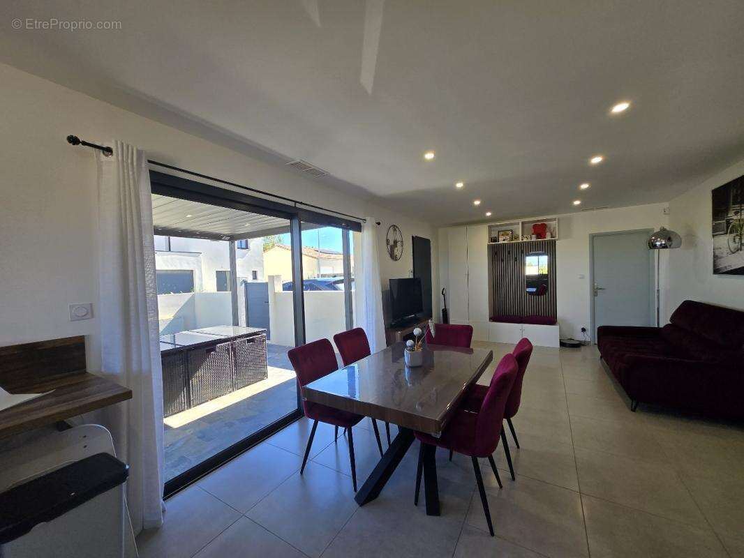 Maison à COLOMBIERS